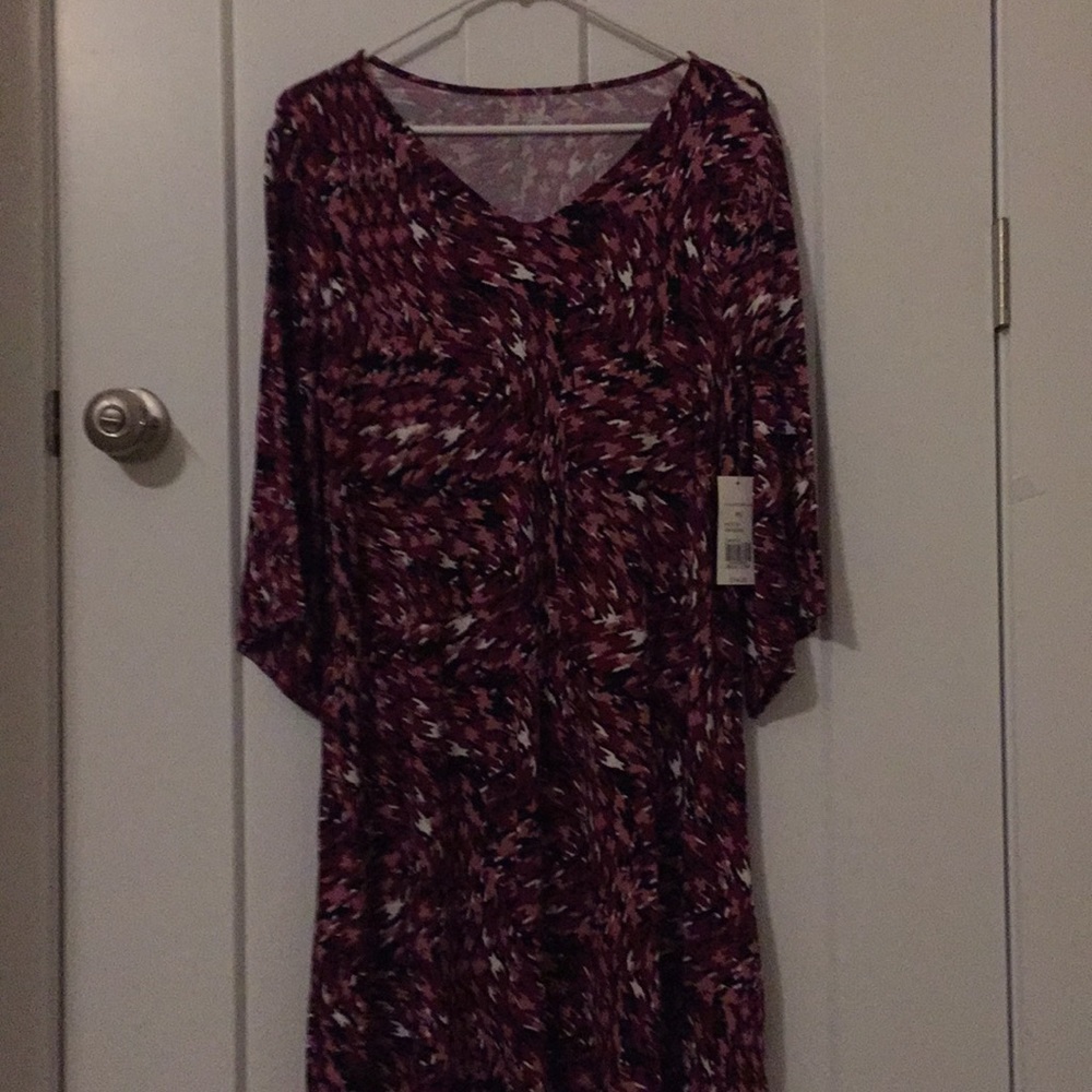 New Direction patterned v-neck sangria swing dress